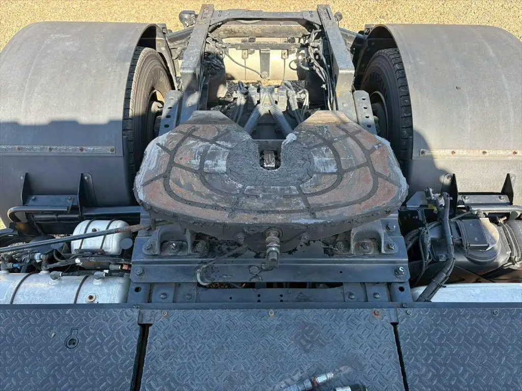 いすゞ ギガ 大型 トラクター ハイルーフ 1デフの中古トラック画像10