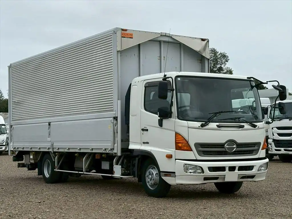 日野 レンジャー 中型/増トン ウイング パワーゲート 床鉄板の中古トラック画像2
