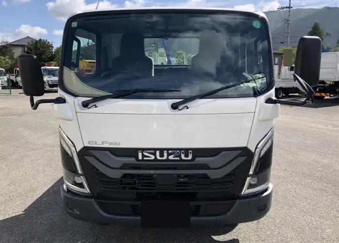いすゞ エルフ 小型 平ボディ 3DF-NHR87AF R6の中古トラック画像2
