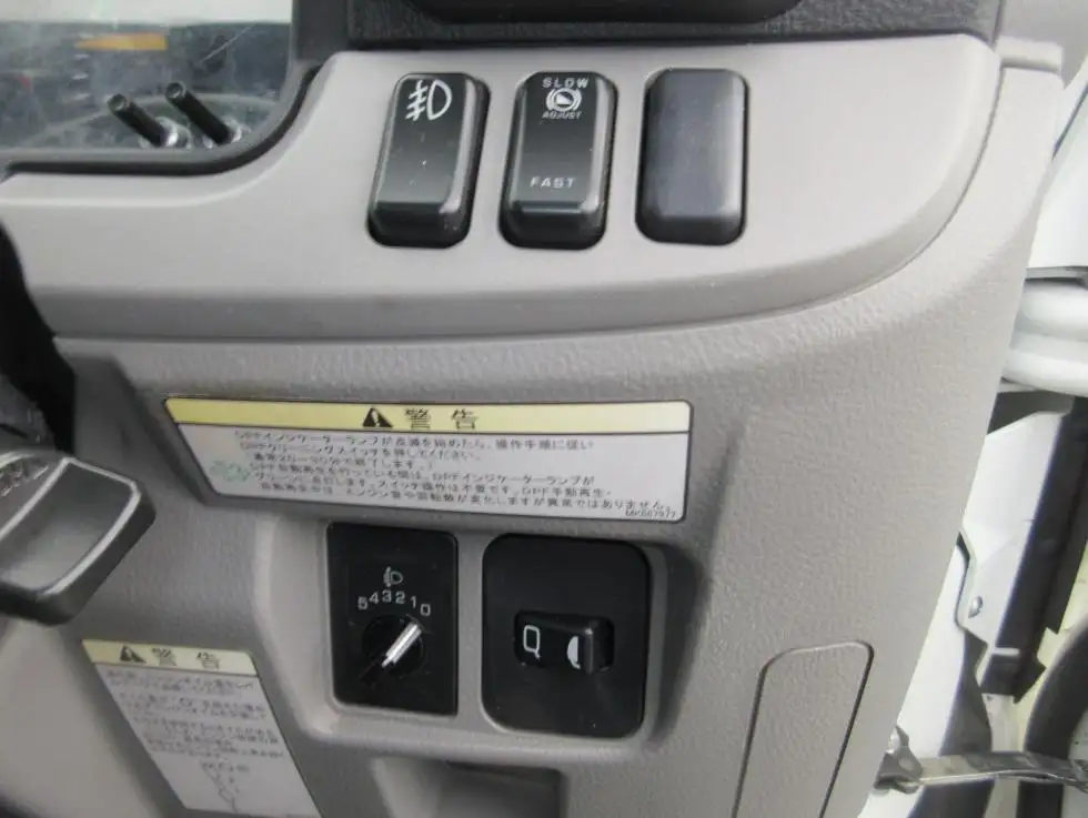 三菱 キャンター 小型 平ボディ 2RG-FBAV0 R5の中古トラック画像14