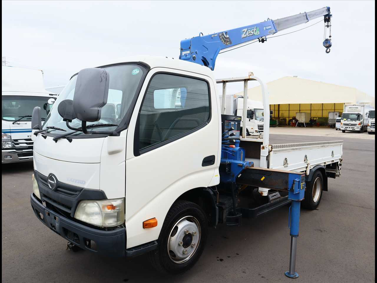 日野 デュトロ 小型 クレーン付 標準ロング