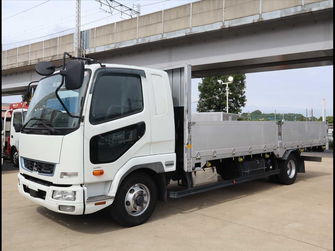 三菱 ファイター 中型/増トン 平ボディ 標準