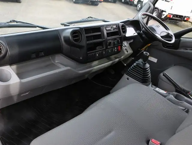 トヨタ ダイナ 小型 平ボディ 床鉄板 TKG-XZU775の中古トラック画像12