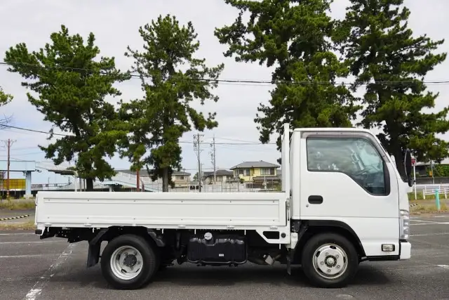 いすゞ エルフ 小型 平ボディ TRG-NJR85A H29の中古トラック画像3