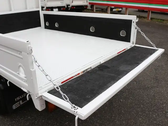 いすゞ エルフ 小型 平ボディ Wキャブ 床鉄板の中古トラック画像8