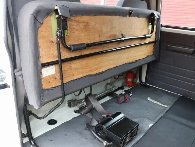 いすゞ エルフ 小型 平ボディ Wキャブ 床鉄板の中古トラック画像11