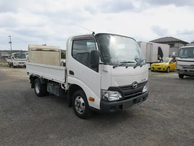 日野 デュトロ 小型 平ボディ パワーゲート TKG-XZC605Mの中古トラック画像2