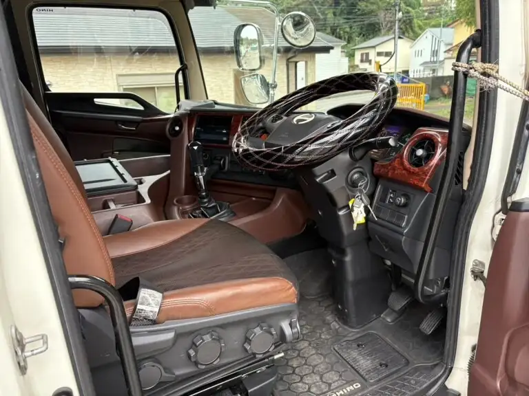 日野 プロフィア 大型 トラクター ハイルーフ 1デフの中古トラック画像12