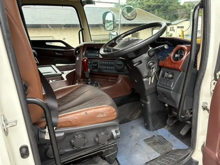 日野 プロフィア 大型 トラクター ハイルーフ 1デフの中古トラック画像12