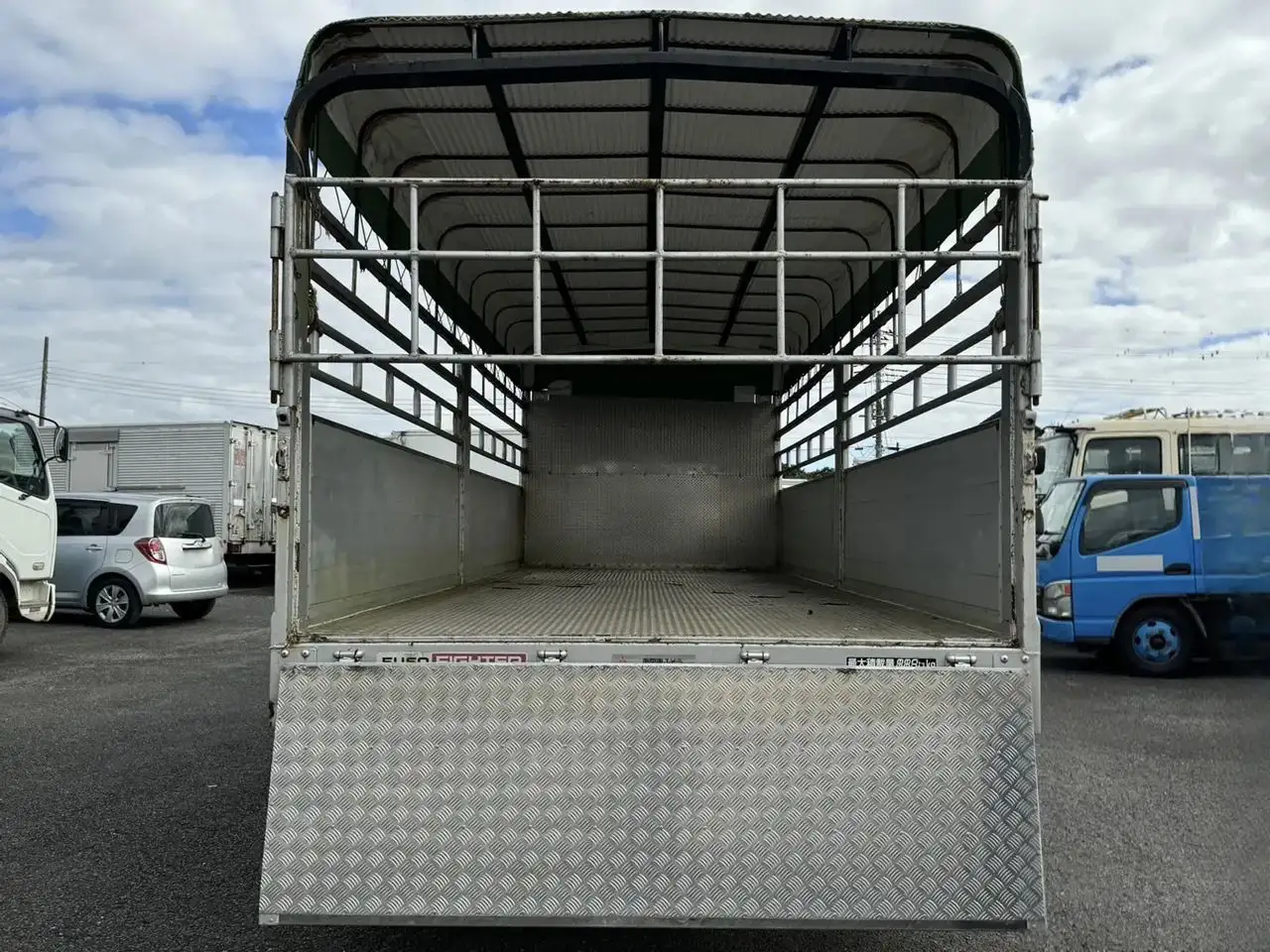 三菱 ファイター 中型/増トン 特殊車両 PDG-FK61F H21の中古トラック画像7
