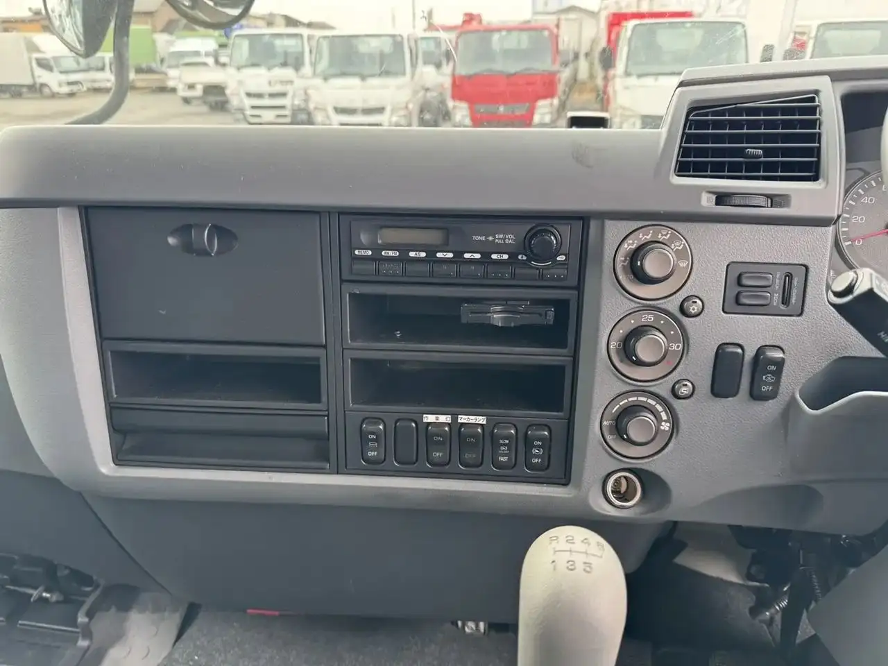 三菱 ファイター 中型/増トン 特殊車両 PDG-FK61F H21の中古トラック画像14