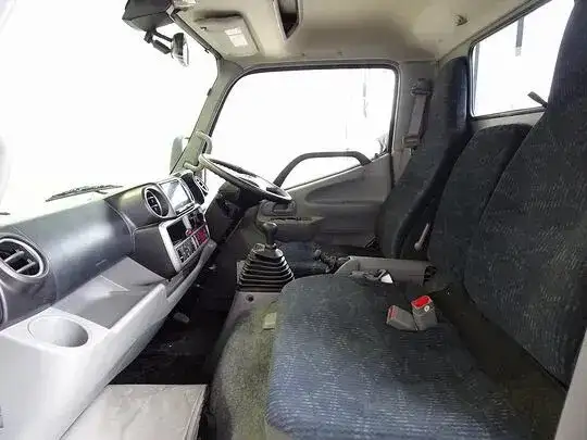 トヨタ ダイナ 小型 平ボディ 2KG-XZC645 R6の中古トラック画像10