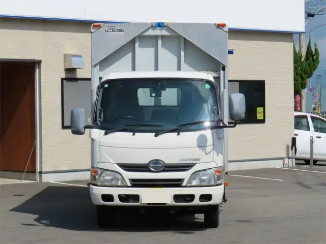 日野 デュトロ 小型 ウイング 床鉄板 TKG-XZU650Mの中古トラック画像3