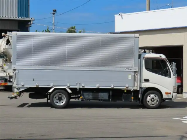 日野 デュトロ 小型 ウイング 床鉄板 TKG-XZU650Mの中古トラック画像4