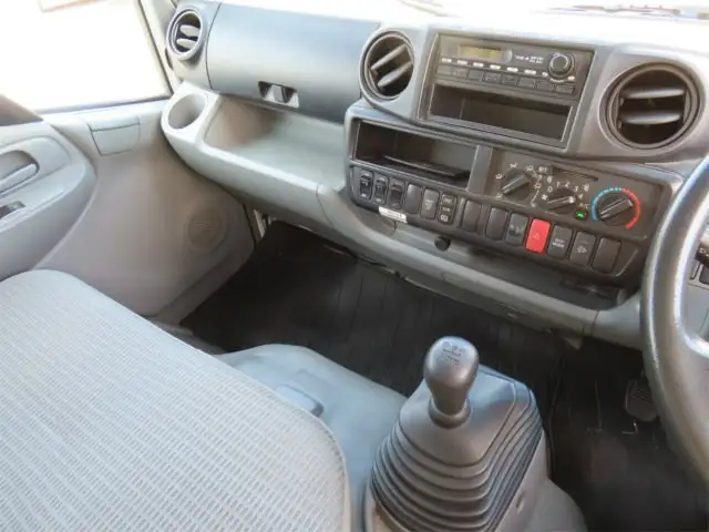 日野 デュトロ 小型 ウイング 床鉄板 TKG-XZU650Mの中古トラック画像13