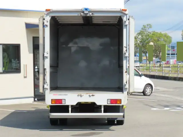 日野 デュトロ 小型 ウイング 床鉄板 TKG-XZU650Mの中古トラック画像9