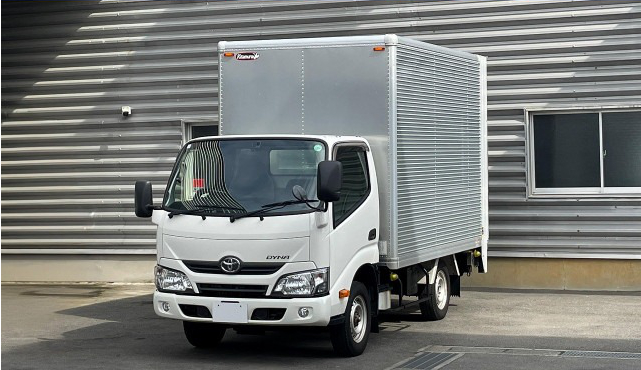 トヨタ ダイナ 小型 アルミバン 10尺