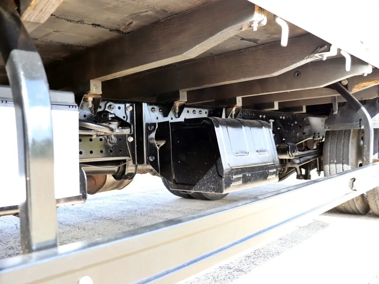 いすゞ エルフ 小型 平ボディ TKG-NPR85AR H25の中古トラック画像16