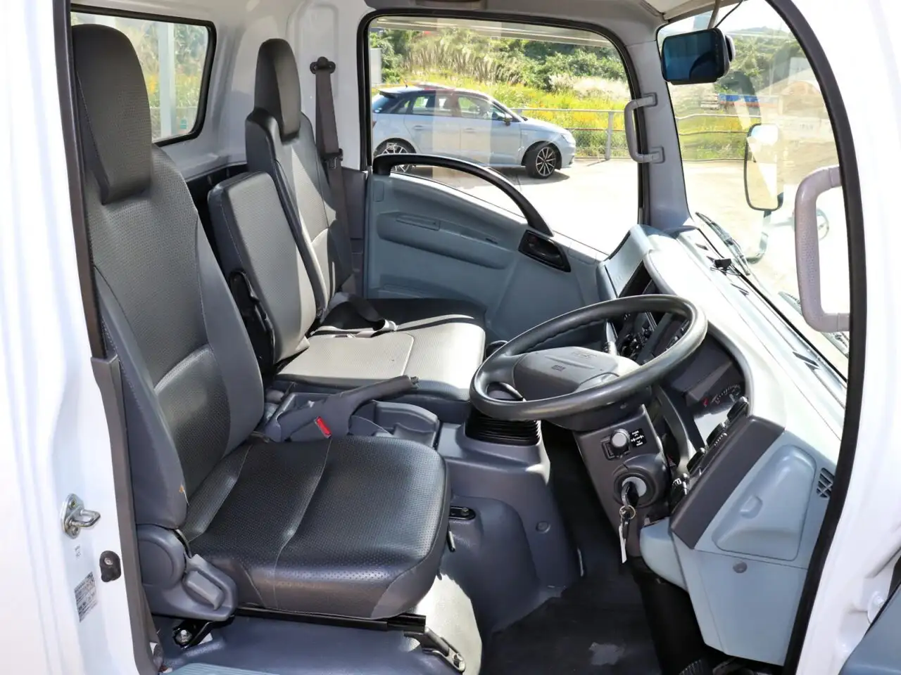 いすゞ エルフ 小型 平ボディ TKG-NPR85AR H25の中古トラック画像12