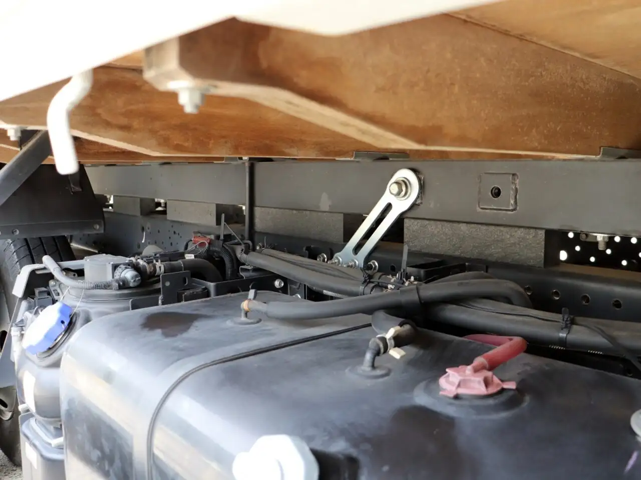 いすゞ エルフ 小型 平ボディ 2RG-NKR88R R2の中古トラック画像像17