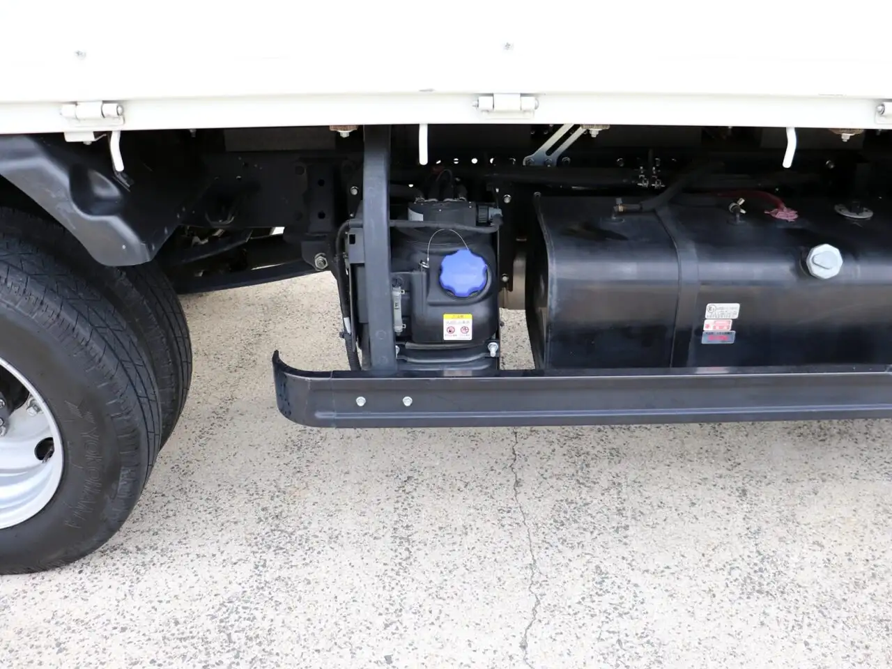 いすゞ エルフ 小型 平ボディ 2RG-NKR88R R2の中古トラック画像15