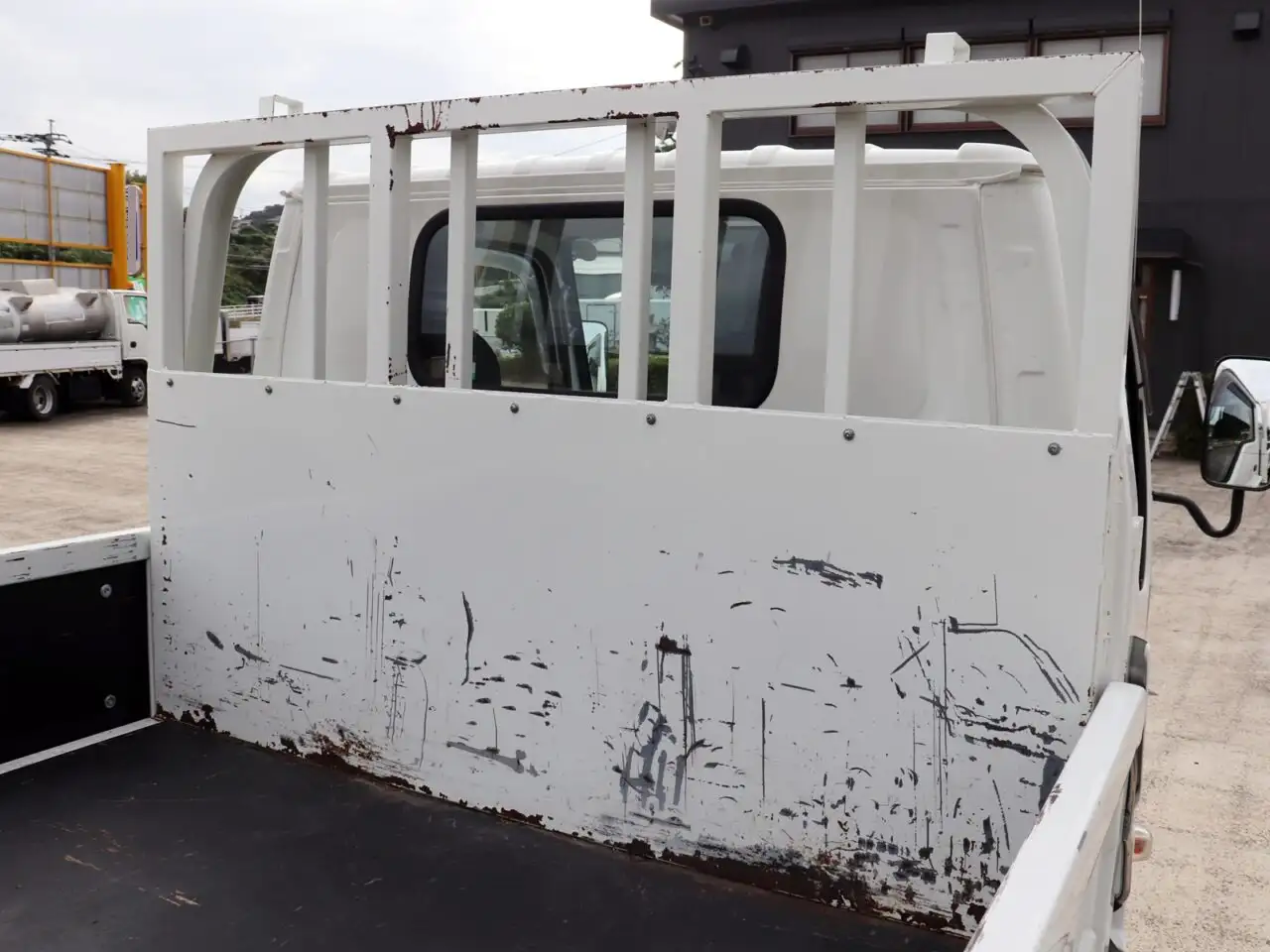 いすゞ エルフ 小型 平ボディ 2RG-NKR88R R2の中古トラック画像9