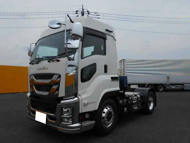 いすゞ ギガ 大型 トラクター ハイルーフ 1デフの中古トラック画像1