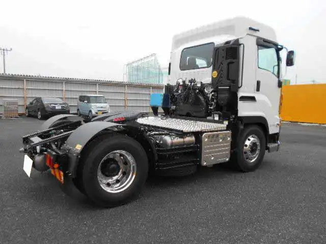 いすゞ ギガ 大型 トラクター ハイルーフ 1デフの中古トラック画像2