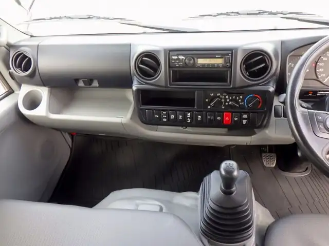 トヨタ ダイナ 小型 平ボディ 2KG-XZU695 R3の中古トラック画像13