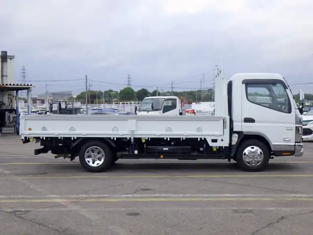 三菱 キャンター 小型 平ボディ 床鉄板 2RG-FEB50の中古トラック画像2
