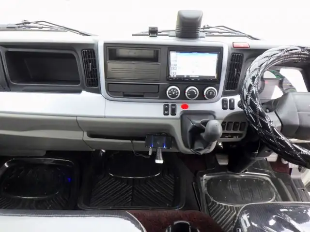 三菱 キャンター 小型 平ボディ 床鉄板 2RG-FEB50の中古トラック画像14