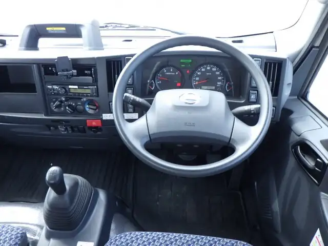 日産 アトラス 小型 平ボディ アルミブロック 2RG-APR88ARの中古トラック画像11