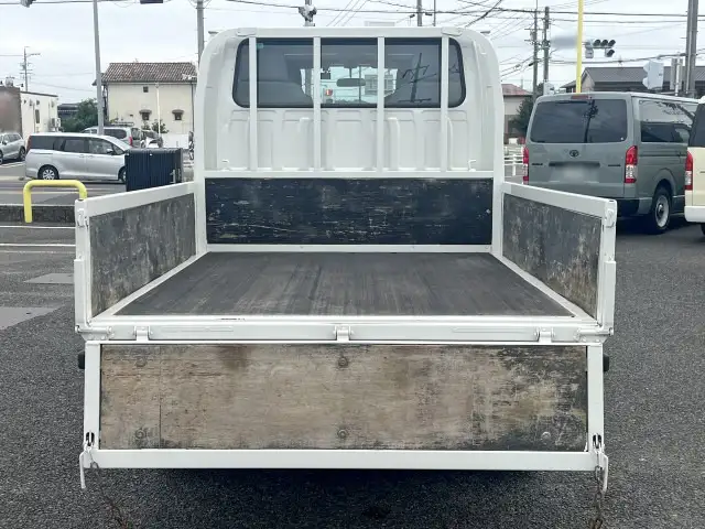いすゞ エルフ 小型 平ボディ Wキャブ TRG-NJS85Aの中古トラック画像5