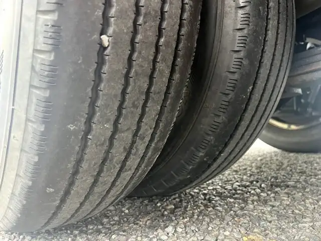 いすゞ エルフ 小型 平ボディ Wキャブ TRG-NJS85Aの中古トラック画像20