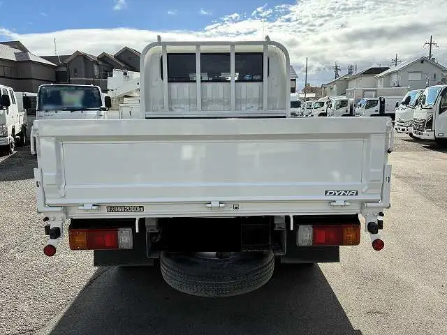 トヨタ ダイナ 小型 平ボディ Wキャブ 2RG-XZU605の中古トラック画像4