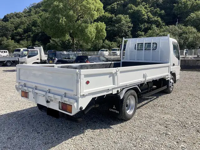 三菱 キャンター 小型 平ボディ 床鉄板 KK-FE82EEの中古トラック画像2