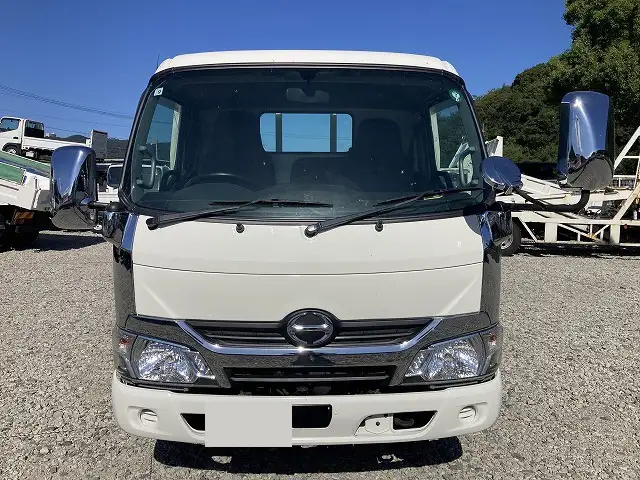 日野 デュトロ 小型 平ボディ TKG-XZU645M H30の中古トラック画像2