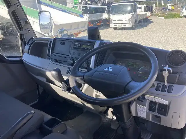 三菱 キャンター 小型 平ボディ 2PG-FEAV0 R3の中古トラック画像11