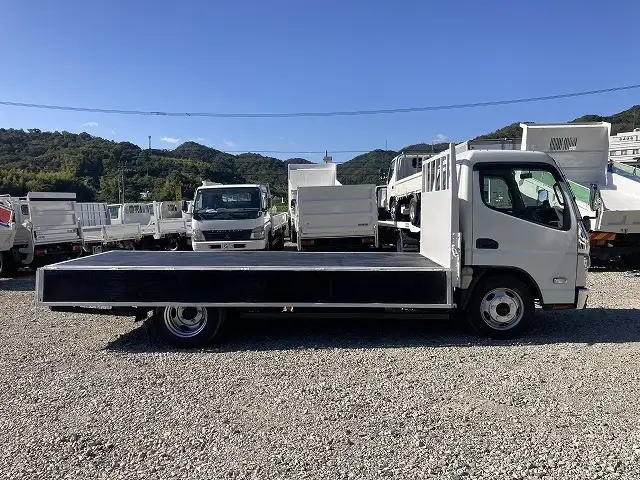 三菱 キャンター 小型 平ボディ 2PG-FEAV0 R3の中古トラック画像7