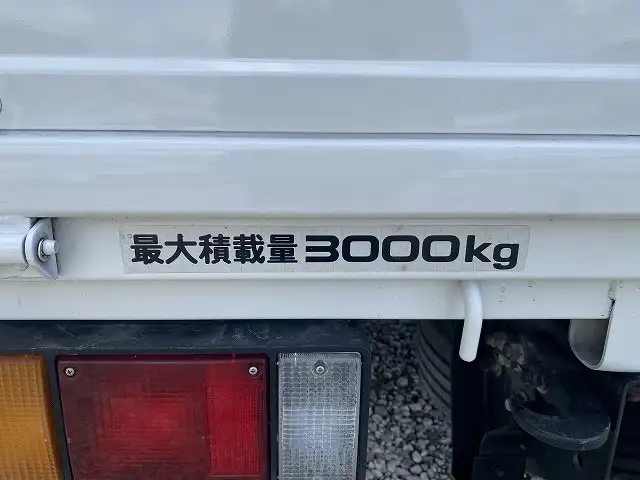 いすゞ エルフ 小型 平ボディ BKG-NPR85AR H22の中古トラック画像9