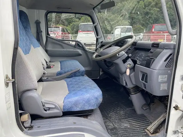 三菱 キャンター 小型 平ボディ KK-FE83EEY H16の中古トラック画像10
