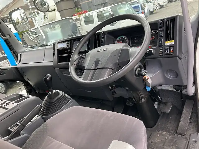 いすゞ フォワード 中型/増トン ウイング ベッド 2RG-FRR90S2の中古トラック画像11