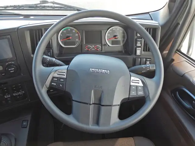 いすゞ ギガ 大型 車両重機運搬 ハイルーフ ウインチの中古トラック画像14