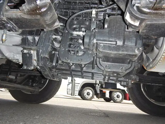 いすゞ ギガ 大型 車両重機運搬 ハイルーフ ウインチの中古トラック画像18