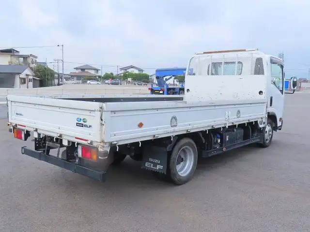 いすゞ エルフ 小型 平ボディ 2RG-NNR88AR R4の中古トラック画像4