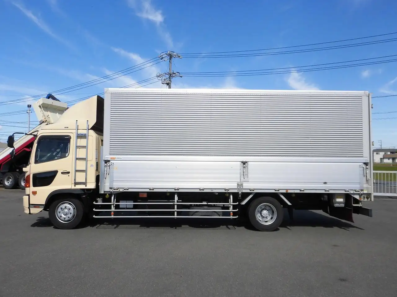 日野 レンジャー 中型/増トン ウイング 床鉄板 エアサスの中古トラック画像6