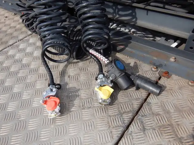 日産UD クオン 大型 トラクター ハイルーフ 1デフの中古トラック画像7