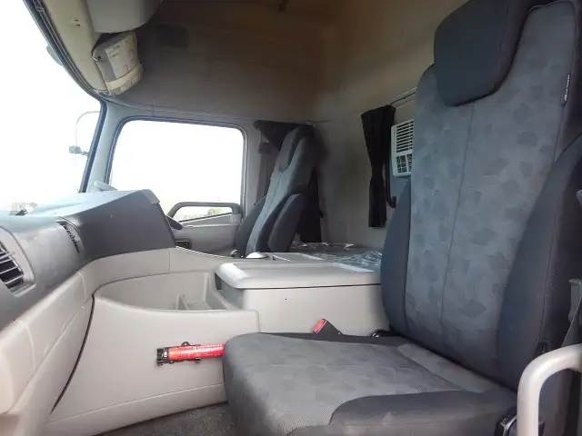 日産UD クオン 大型 トラクター ハイルーフ 1デフの中古トラック画像11