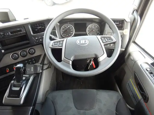 日産UD クオン 大型 トラクター ハイルーフ 1デフの中古トラック画像13