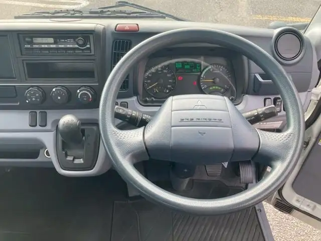 三菱 キャンター 小型 平ボディ  H25の中古トラック画像12